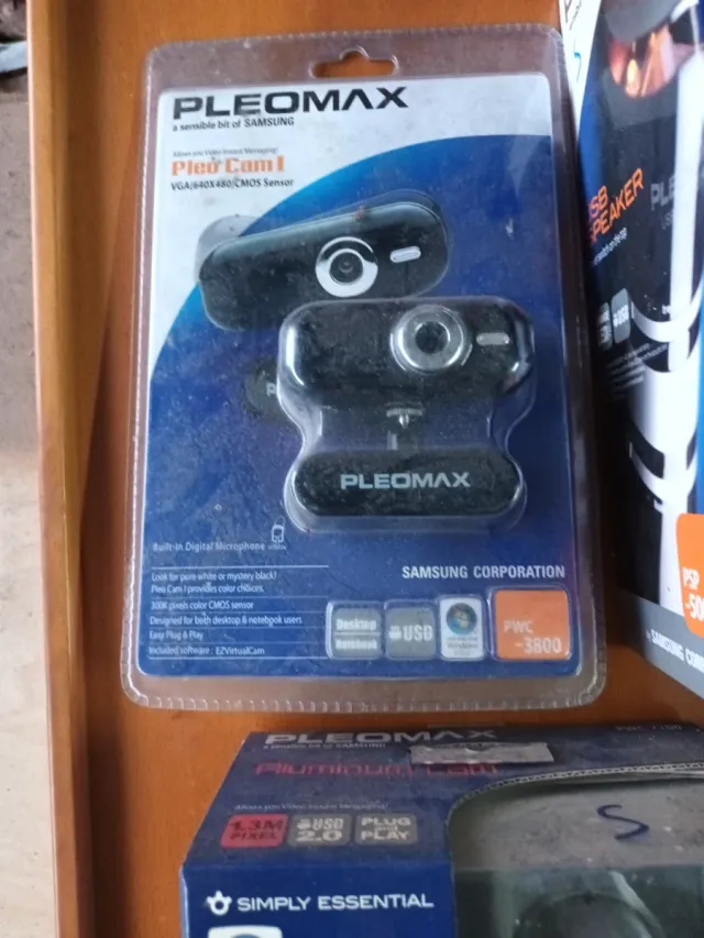 Lote 3 Altavoces USB y Webcam Samsung