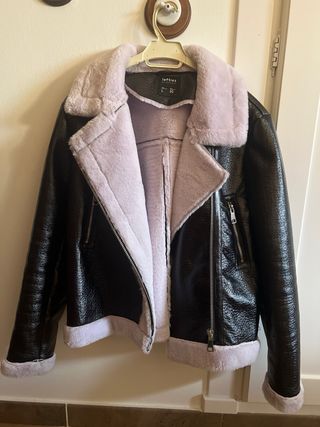 Chaqueta efecto piel Lefties con pelo