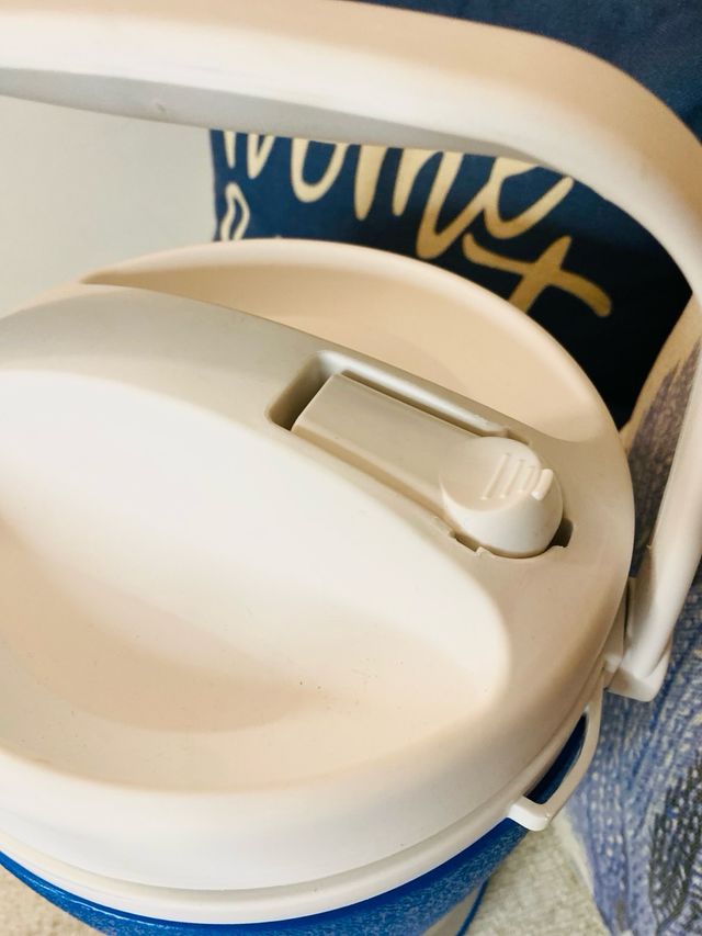 Nevera portátil Coleman azul