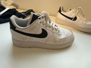 Zapatillas Nike Air Force Blancas y Negras