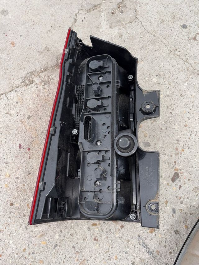 Piloto trasero izquierdo Mercedes Vito tourer w447