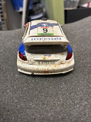 Coche Scalextric Peugeot 9 Total