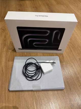 MacBook Pro M3 Pro Gris Espacial