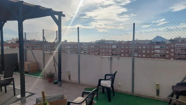 Valla metálica de seguridad