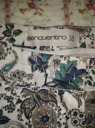 Pantalones estampados floral Encuentro Talla M