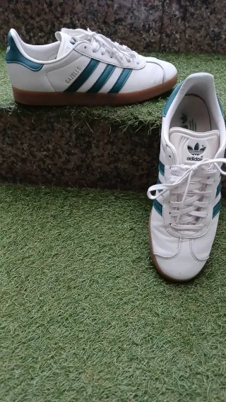 Adidas Gazelle Talla 41 1/3 Blancas/Verdes