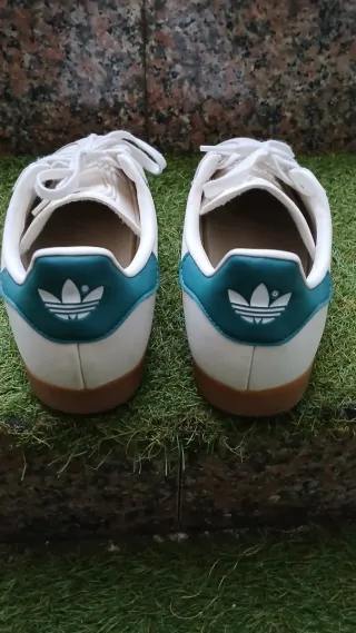 Adidas Gazelle Talla 41 1/3 Blancas/Verdes