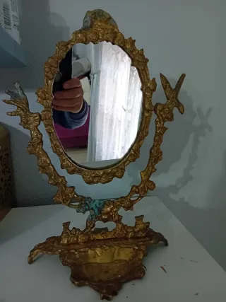 Espejo de bronce antiguo