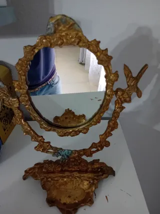 Espejo de bronce antiguo