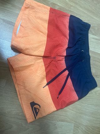 Calções Rip Curl Florais Tamanho 28