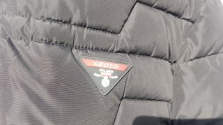 Kooko Milano. Plumón con capucha. Mujer. 4XL.