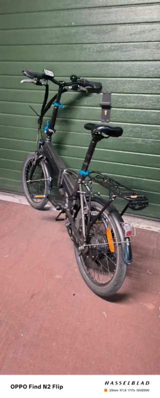 Bicicleta elettrica pieghevole nera