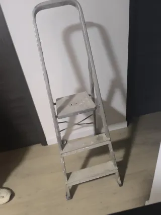 Escalera de mano plegable