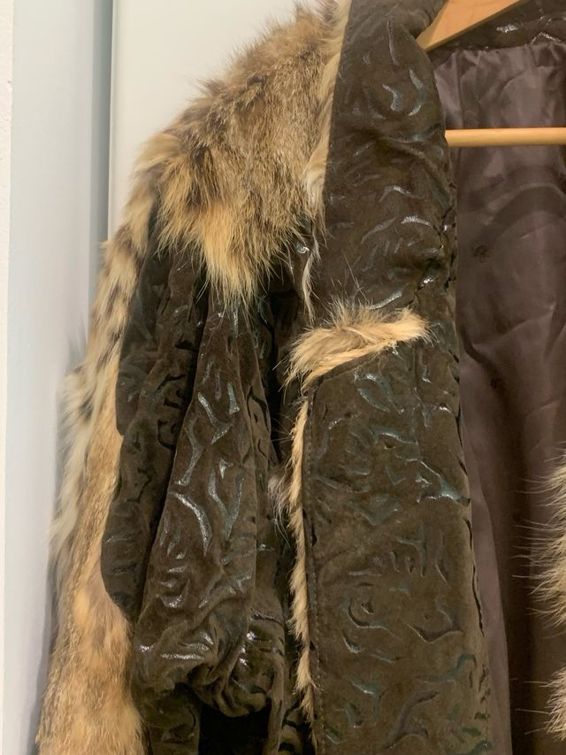 Abrigo combinado piel y ante