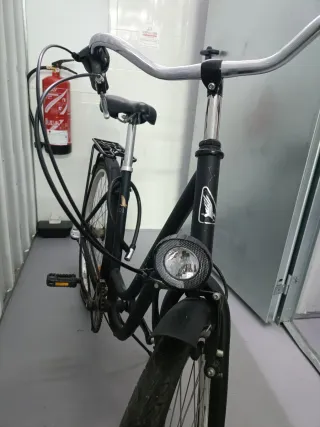 Bicicleta Holandesa Clásica Negra