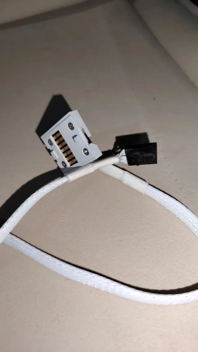 Lian Li UNI FAN TL LCD 120 RGB White