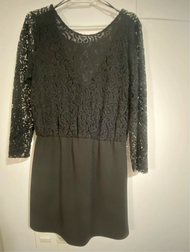 Mono corto Zara encaje negro Talla M