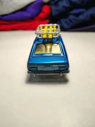 Coche a escala 1/36 Gisval Ford Capri Ski Club
