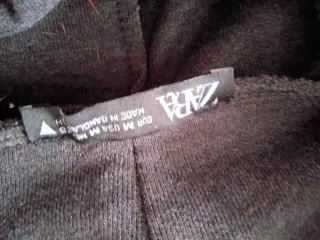 Vestido gris cuello alto