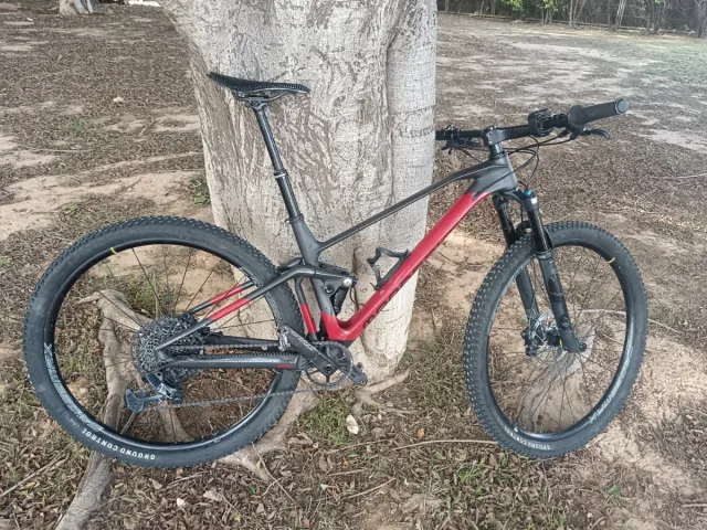 Bicicleta Mondraker F Podium Carbono