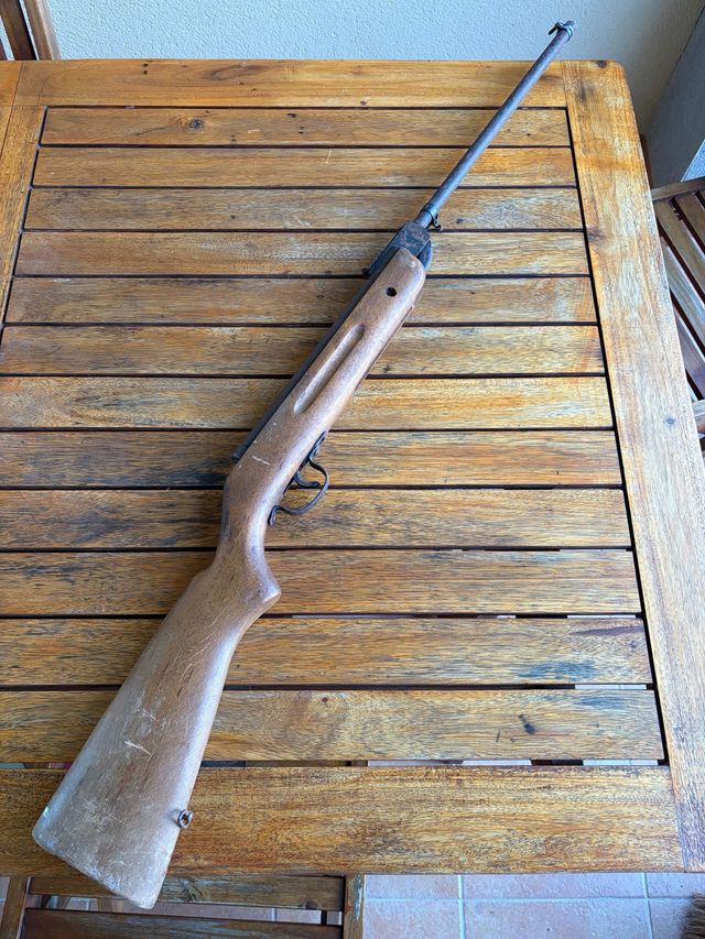 Pezzo decorativo in legno e metallo