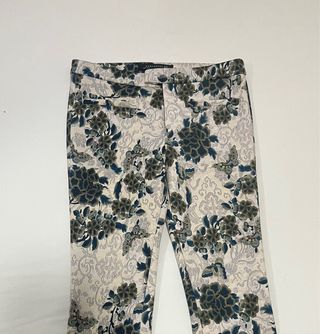 Pantalón flare estampado floral