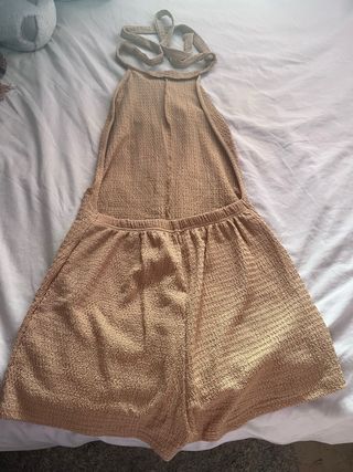 Mono corto beige verano