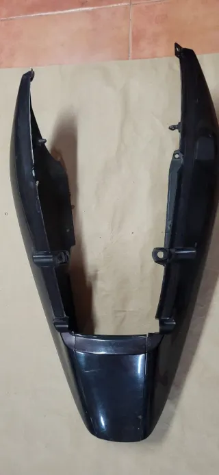 Tapas Laterales Honda CBF 250 Negras