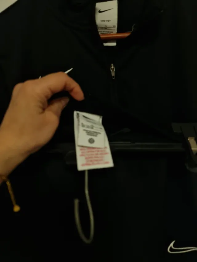 Conjunto deportivo Nike negro