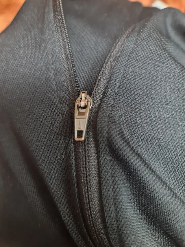 Conjunto deportivo Nike negro