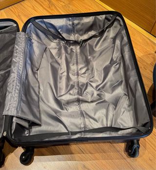 Maleta trolley American Tourister negra