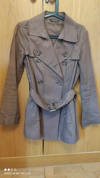 Gabardina Marrón Tela Encerada Amitié