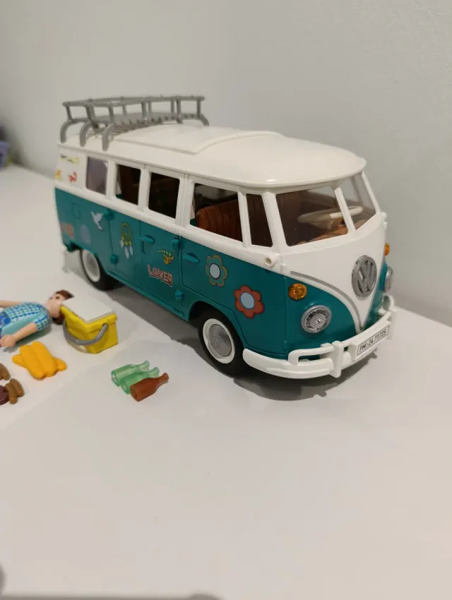 Playmobil 71725 Furgoneta Volkswagen 7