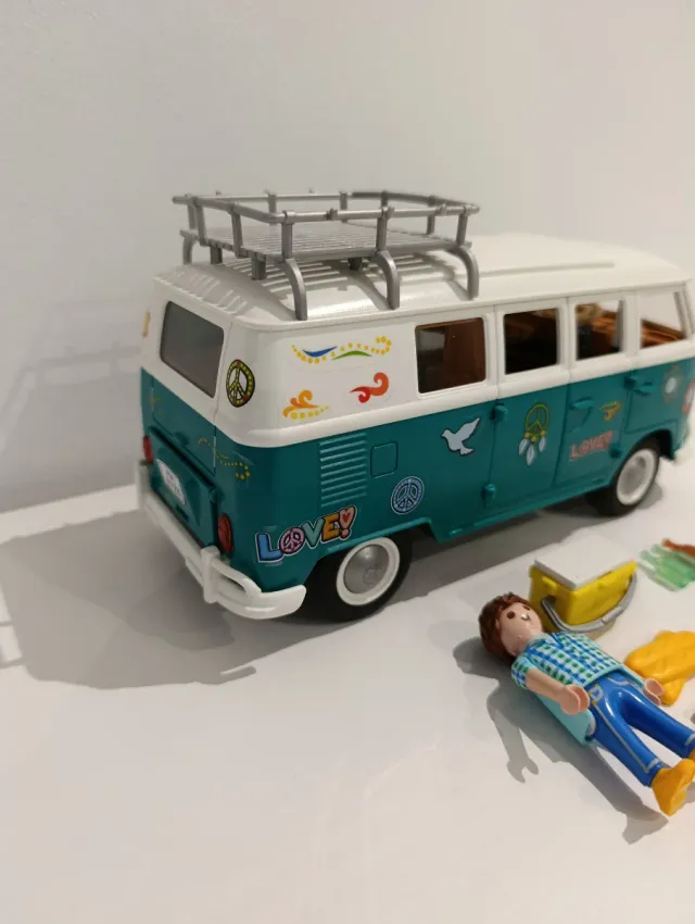 Playmobil 71725 Furgoneta Volkswagen 7