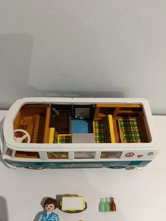 Playmobil 71725 Furgoneta Volkswagen 7