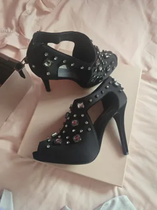 Zapatos Joya Uterqüe Negros
