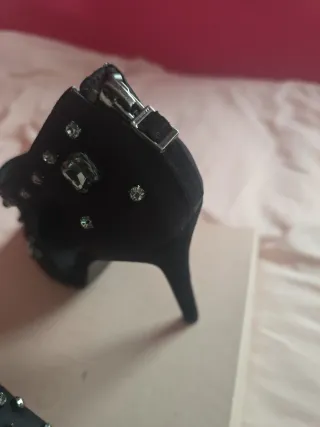 Zapatos Joya Uterqüe Negros