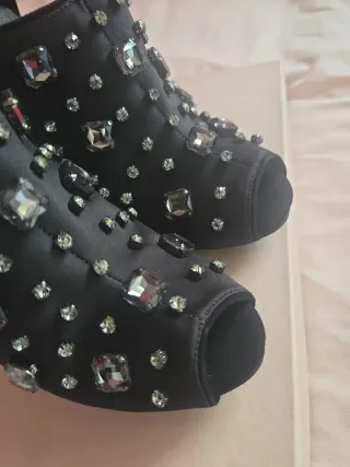 Zapatos Joya Uterqüe Negros