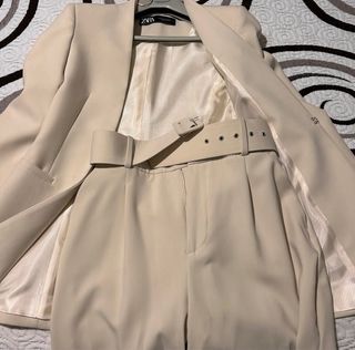 Traje Zara Beige XS