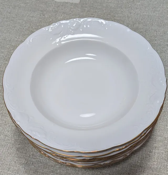 Stoviglie Alhambra in porcellana dorata, elegante set da 23 piatti piani, 12 piatti fondi e 12 piatti da dessert