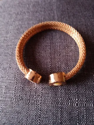 Pulsera dorada malla con cierre