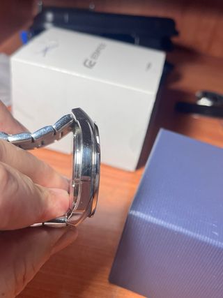 Reloj Casio Edifice Negro y Plateado