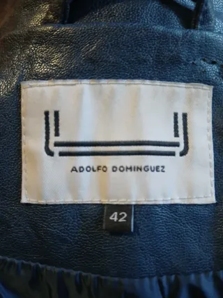 Cazadora de piel azul