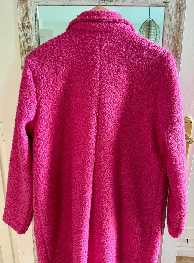 Abrigo de mujer rosa de lana