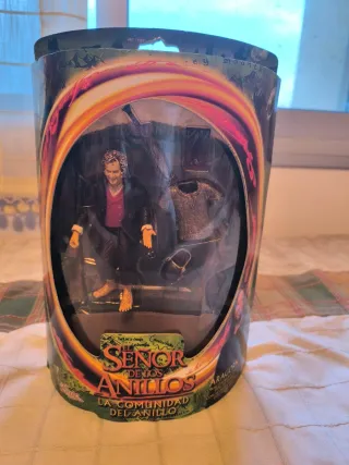 Figura Bilbo con diorama Señor de los Anillos ESDL