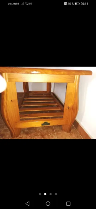 Tavolo in legno massello, della marca spagnola Danves