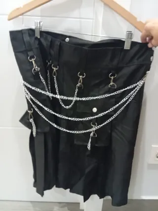 Kilt, falda escocesa gotica negro para hombre. L
