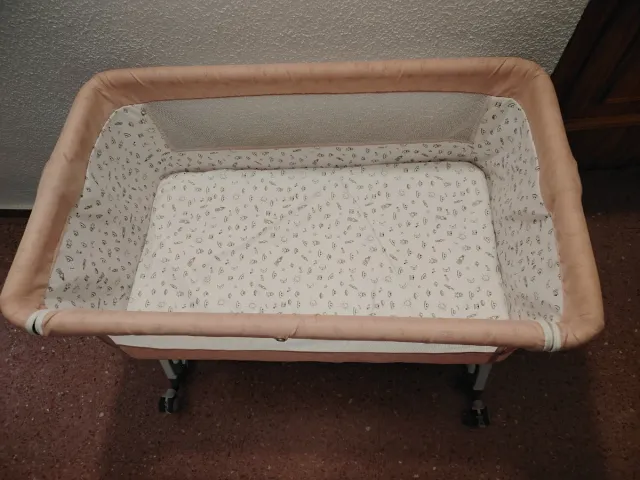 Minicuna Colecho Rosa y Blanca