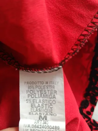 Vestido fiesta romántico rojo y negro