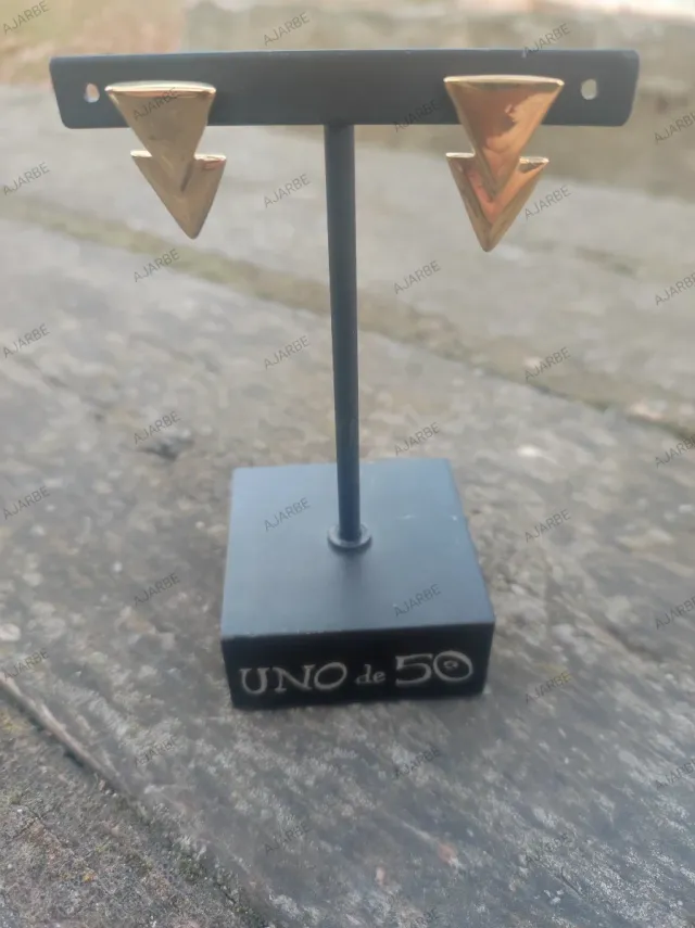 Pendientes Uno de 50